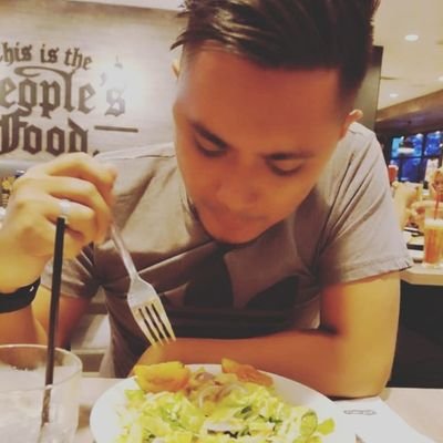 Saji aku gula agar aku rasa manisnya bahagia, neutral segala pahit kelat durjana, kerana aku mahu gembira.