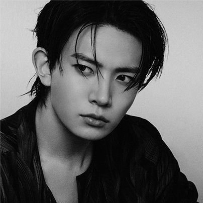 Vol. 01: ENHYPEN's oldest who takes good care of his 6 members, Lee Heeseung. 'Bad Desire' at 5th June.