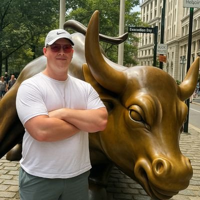 Moon Market on YouTube 150,000 subs.
Penny Stock Trader. I buy and sell penny stocks. Join me trading live https://t.co/2tTKAsk9PT
moonman