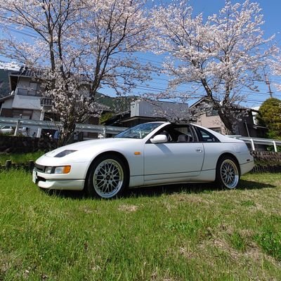 趣味はスキー、プラモデル作り(主にクルマ)、Z32でイベントに行く事です。
2023年7月から保護したネコを飼っています。