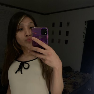 userx04_'s profile picture. 18
