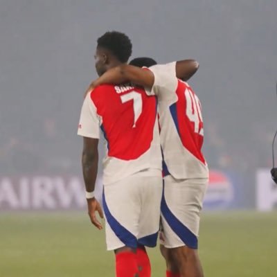 M16C_'s profile picture. @Arsenal - @selecaoportugal - @Sporting_CP