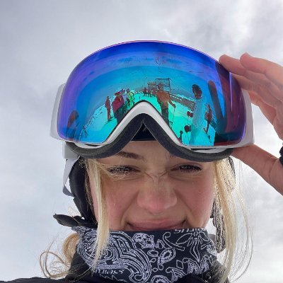 Emma168814's profile picture. Success is not the end, and failure is not fatal: having the courage to continue is what counts!