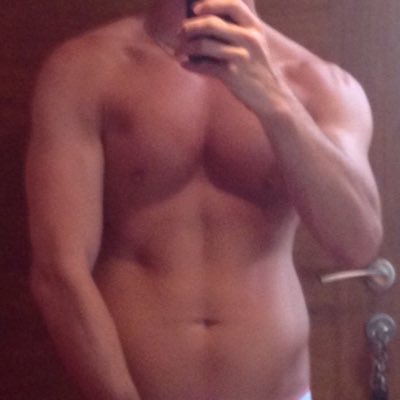 over 18 content xxx. dad type - total top hung for horny fun with guys. Fetish for underwear/ speedos/ tans n tanlines.Latin/ Asian/ Indian +make content