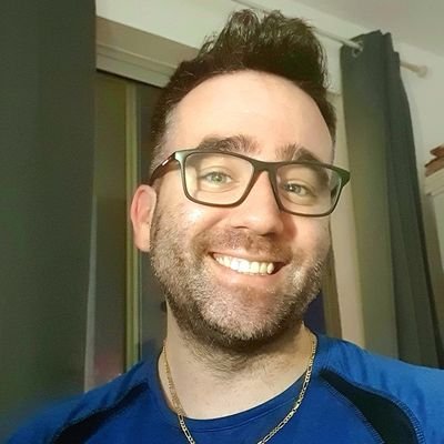 תום מישל.
תת תרבות פרימיטיבית של המודרנה.
פסיכולוג קליני בהתהוות.
מורה לפסיכומטרי ולפיזיקה בהווה.