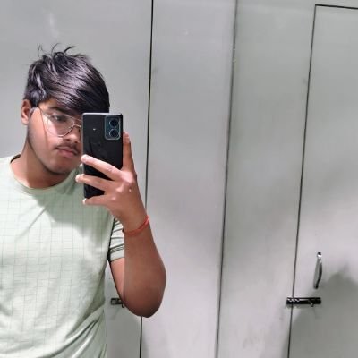 _jha_saurya_'s profile picture. ॐ नमः पार्वती पतये हर हर महादेव