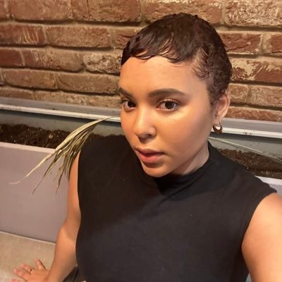 amelia_nesto's profile picture. une meuf qui se reconstruit et qui entreprend 🌶️