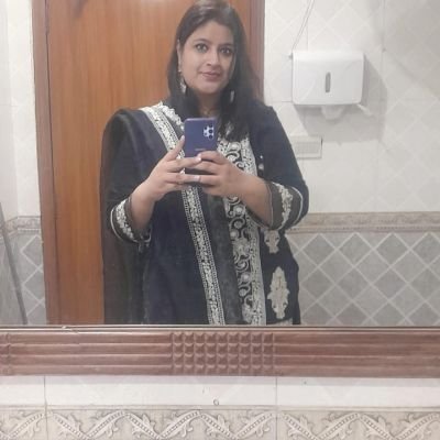 qudsiaHakram20's profile picture. 