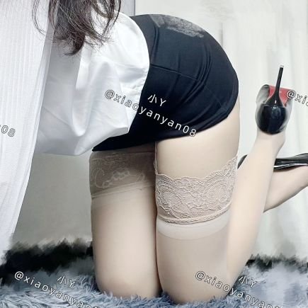情侣💑(00/05)活泼可爱就是我 欢迎大家互相交流 别再给我发广告啦!!!加我麻烦发下自我介绍还有照片哦 🚪群找我老公 @MJ627K