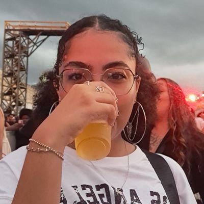 Babincrivel_'s profile picture. ▪︎
socorro ▪︎