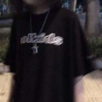 kvazimoralis's profile picture. Zhdu pryveta yak solovey leta 0_o