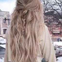 Quesui5393255's profile picture. 