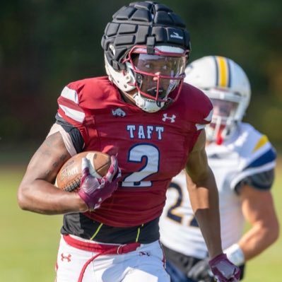 C/O 2026 @taftfootballct | 6’7 wing | 10 1/2 hands (3 D1 offers) (EARLY GRAD 2025)