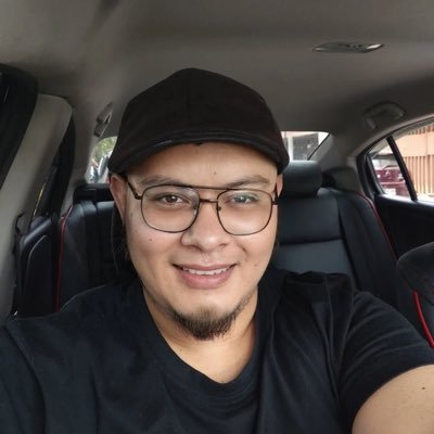 Modelo 89, carrocería amplia, única dueña, cerveza en vez de premium, 10 tacos de suadero. Programador de algoritmos evolutivos CEO de @AgencyDonMoto #NFT #BTC