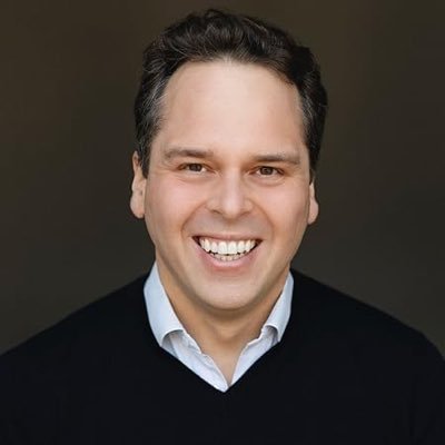 ClemensJeneral's profile picture. Helping high-earning pros break into the fund game™ and leave their 9-5. Mentor @ Fund Game Roadmap™ | Chairmann @ GCP | Author of JUMP! 📩 DM “Operator”