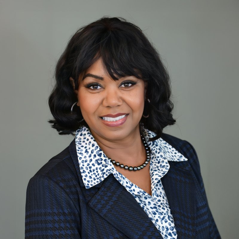 LynneHenning1's profile picture. 