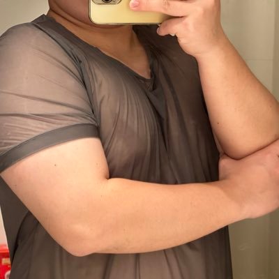 南京土博在读,173-98kg-28-纯1/S/牛,三种属性任意激活,丝袜最爱,喜🐻🐷,希望认识南京的小可爱。 P.S.猴子🐒请勿聊,无照不回,半年内面基不到的一律只做推特网友