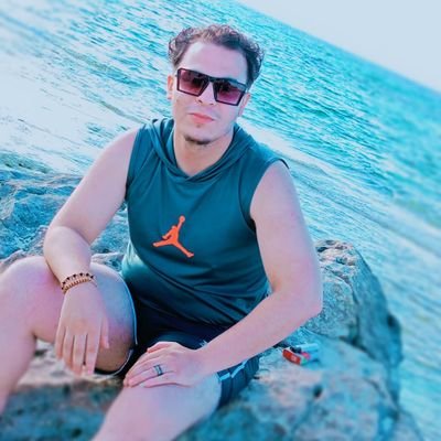 Mesaker11's profile picture. 