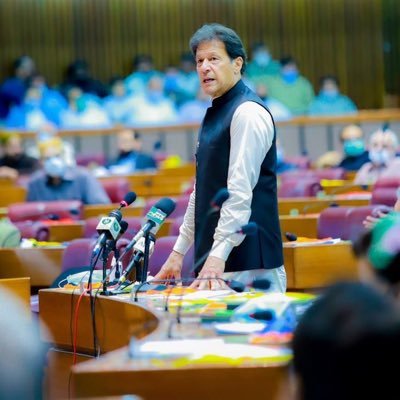 Social Media Activist ||A Die Hard Fan Of @ImrankhanPTI and His Ideology|| 🇵🇰 🇧🇫