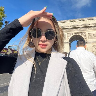LucyAnnebeeh's profile picture. ;
