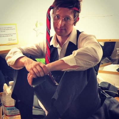 Musicalnerd51's profile picture. 