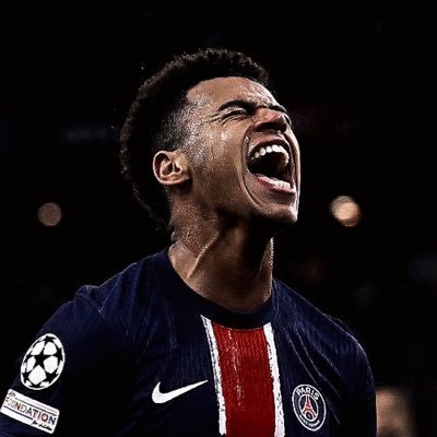 emporté par ce genre de vagues 🌬️ @psg_inside • @houstonrockets • @sectionpaloise