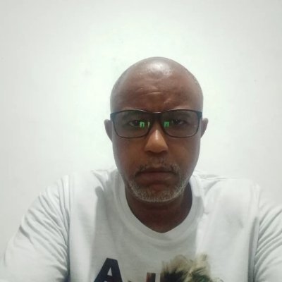 LuizPauloSilvaX's profile picture. Advogado pós-graduado em Direito Constitucional, gay e ateu, com orgulho de suas convicções.