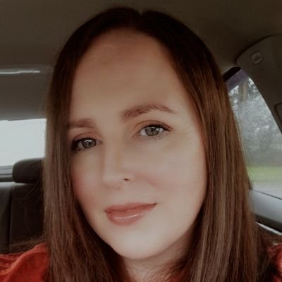 old Irish 🇮🇪 female gamer here for the fun. Giving back to the community @mrsgotyourback 🤣