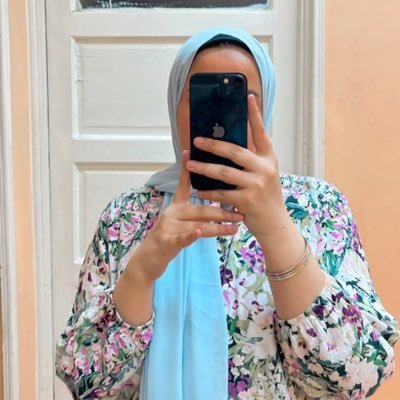 افتحوا أول تويت واقرأوا كل آية ويكون ليكم وليا ثواب❤️🥺