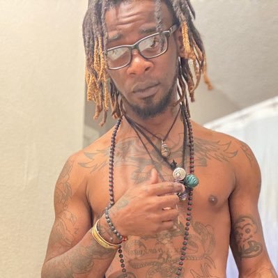 I like it nasty. Your fav freak. Straight male CC • NSFW 🔞🙅🏾♂️ • Artist/Producer/Engineer• Subcribe to my OF • DM for more • IG: dhyphenman YT: D-Man Yahweh