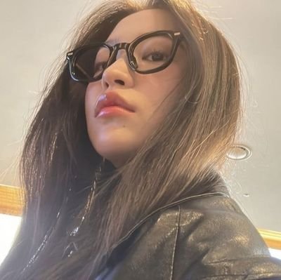 solaselaa's profile picture. kembarannya yeri red velvet 💅🏻