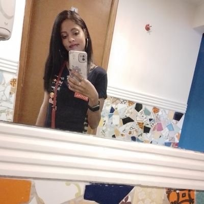 nunca prometi sanidade , eu vim ao mundo pra causar e ser doida por que só os loucos sabem✌🏽!! 𝐂𝐑𝐈𝐀 𝐃𝐀 @LHdoSelfie • 🧢