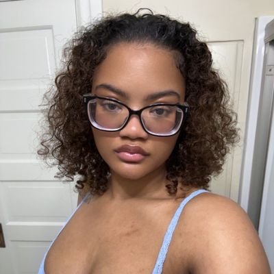Nae8Riyah10155's profile picture. Follow !! ♥️ Riyah 🥰 if you gonna come please come correct icon even like ppl 🥴 23
