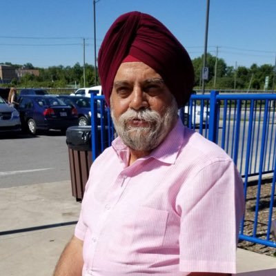 gambhirts's profile picture. Avid traveller. Tennis lover.