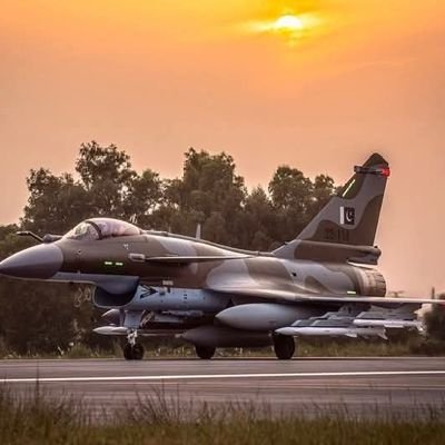 KhalidN16032863's profile picture. student