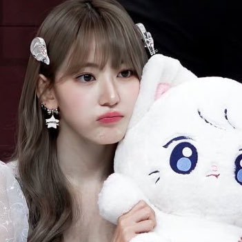 just keep swimming, no good reason 𓂃 bns + stan for illit, le sserafim, aespa, ive & yena 💬 eng / fil