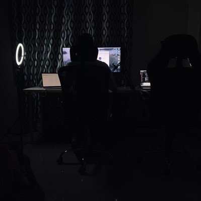 thatswiftguy0's profile picture. Building apps with SwiftUI