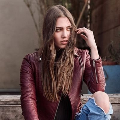 EricaLecarde's profile picture. The best things in life are not things.