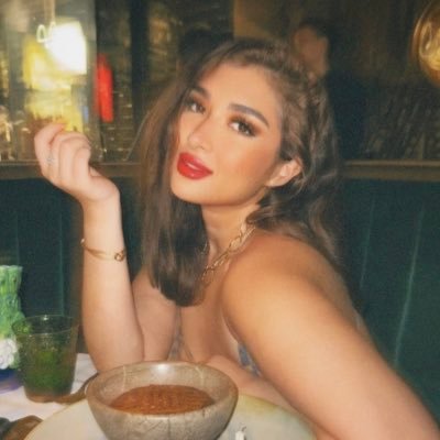 btwitsSadeem's profile picture. I’m the girl you’d die for