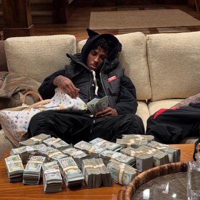 bruce68063's profile picture. #YBBETTER ITS YOUNGBOY WORLD AND WE ARE ALL LIVING INNET Go show love to me on twitch. Road to a 100 followers 💯💯💯