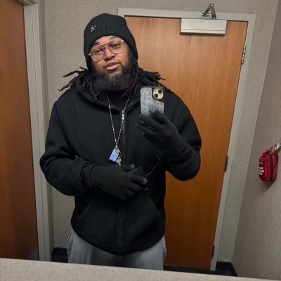 smoke_336's profile picture. 