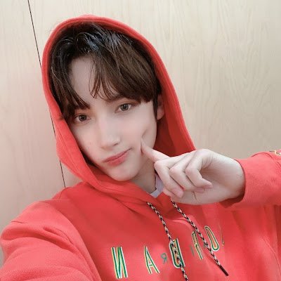 MikaMiksz's profile picture. 