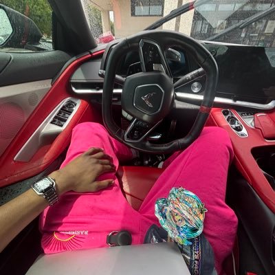 elomrllyrich's profile picture. 