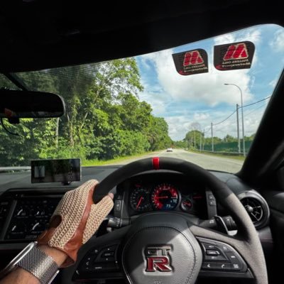 Chief Engineer https://t.co/qqsofaagHT Trading.Cryptocurrency. Technology. Racing. Nissan GTR. FK8 Type R.Bitcoin Mining. Astronomy. Science.Quantum mechanics.