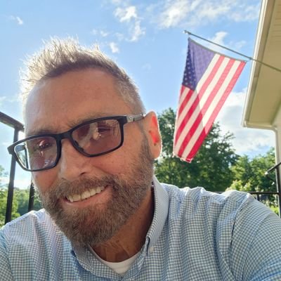 🇺🇲 Patriot 🇺🇸 Veteran, Lover of Life. Conservative. No DM's, No Crypto. If you're a fake profile, I'm gonna embarrass you!