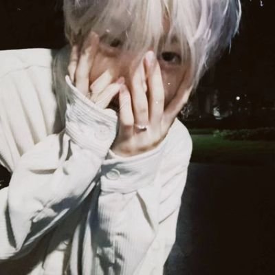 lyn364801330309's profile picture. 