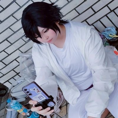 関東/20⤴/重加工勢。画像の人はイメージです。/基本ツイートは雑多なもので溢れかえってうるさいです。自衛の方は任せます。
刀らぶ・utpr主食に色んな界隈かじってます。
𝑳𝑶𝑽𝑬…伯仲、正宗、砂那、Still、藍推しのカルナイ箱
やりたいキャラ多すぎて身体割けないかなってよく思う。