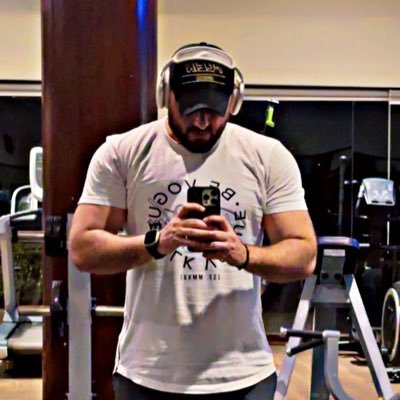 moh_cin209's profile picture. lifeline is 🇵🇰 Lahore is❤️ • Ravian👑 • Erasmus 🎓📜 Traveler 🇨🇿 🇸🇰 🇹🇷 🇪🇸 🇦🇹 🇳🇱 🇸🇦 🇶🇦 🇦🇪 🇮🇹….