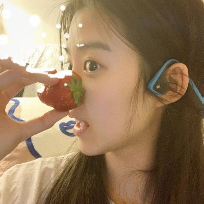 DanikaHinkle's profile picture. Collector of moments, not things.