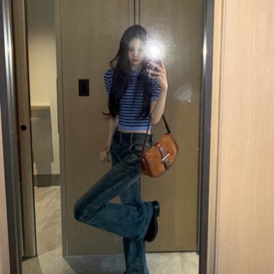 lilit325's profile picture. @izna_offcl @official_i_dle